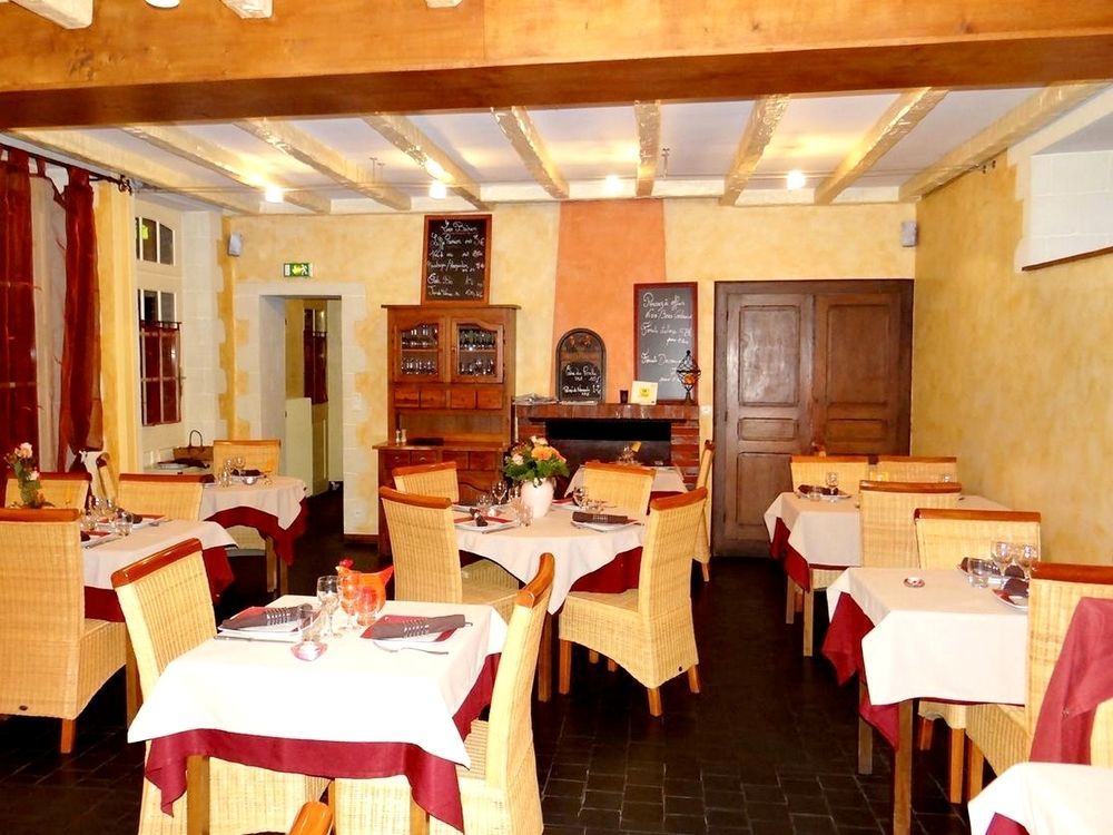 Logis-Hotel Restaurant Auberge Les Vallees Du Perche Vicheres Luaran gambar